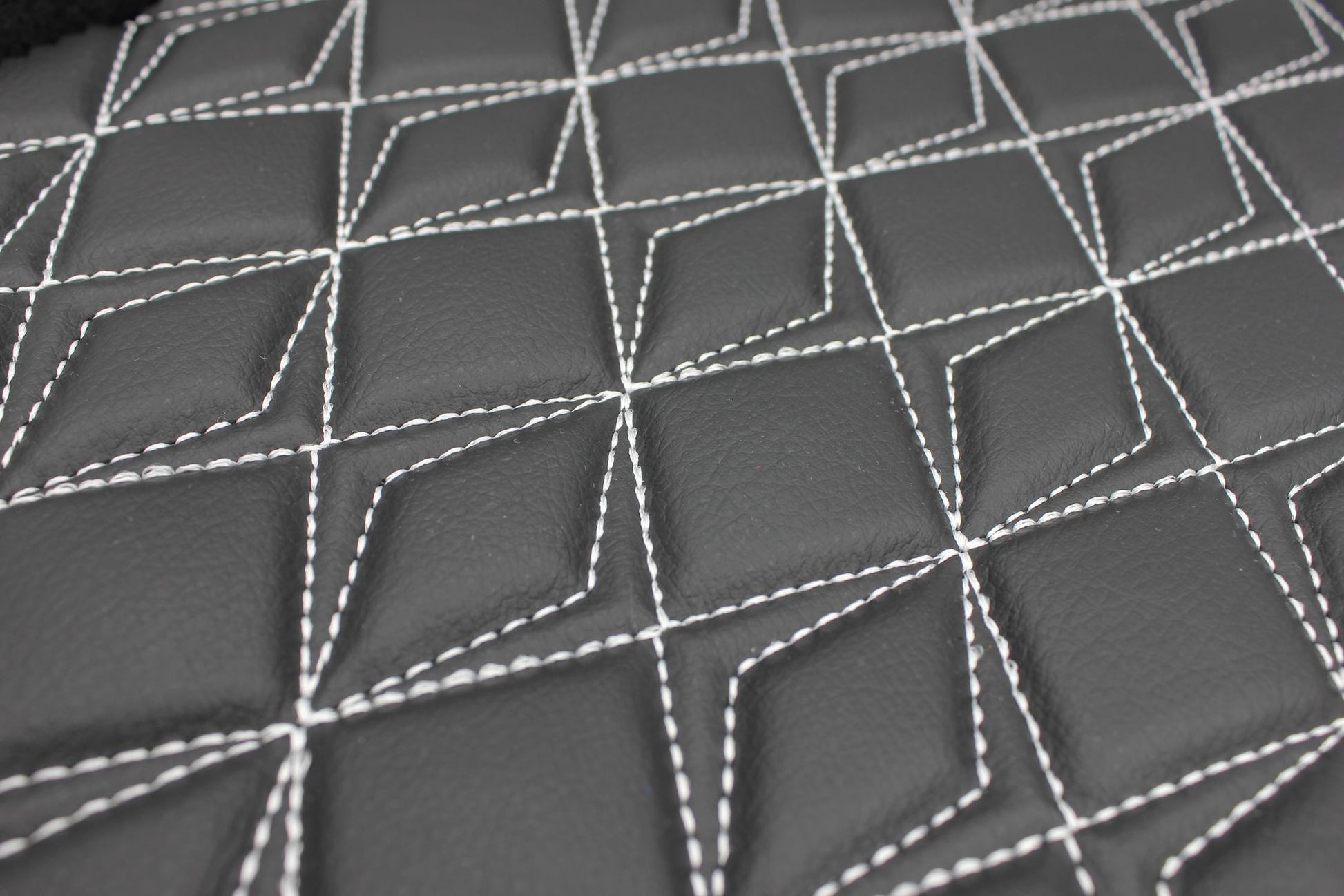 black-white-quilted-vinyl-faux-leather-car-upholstery-fabric