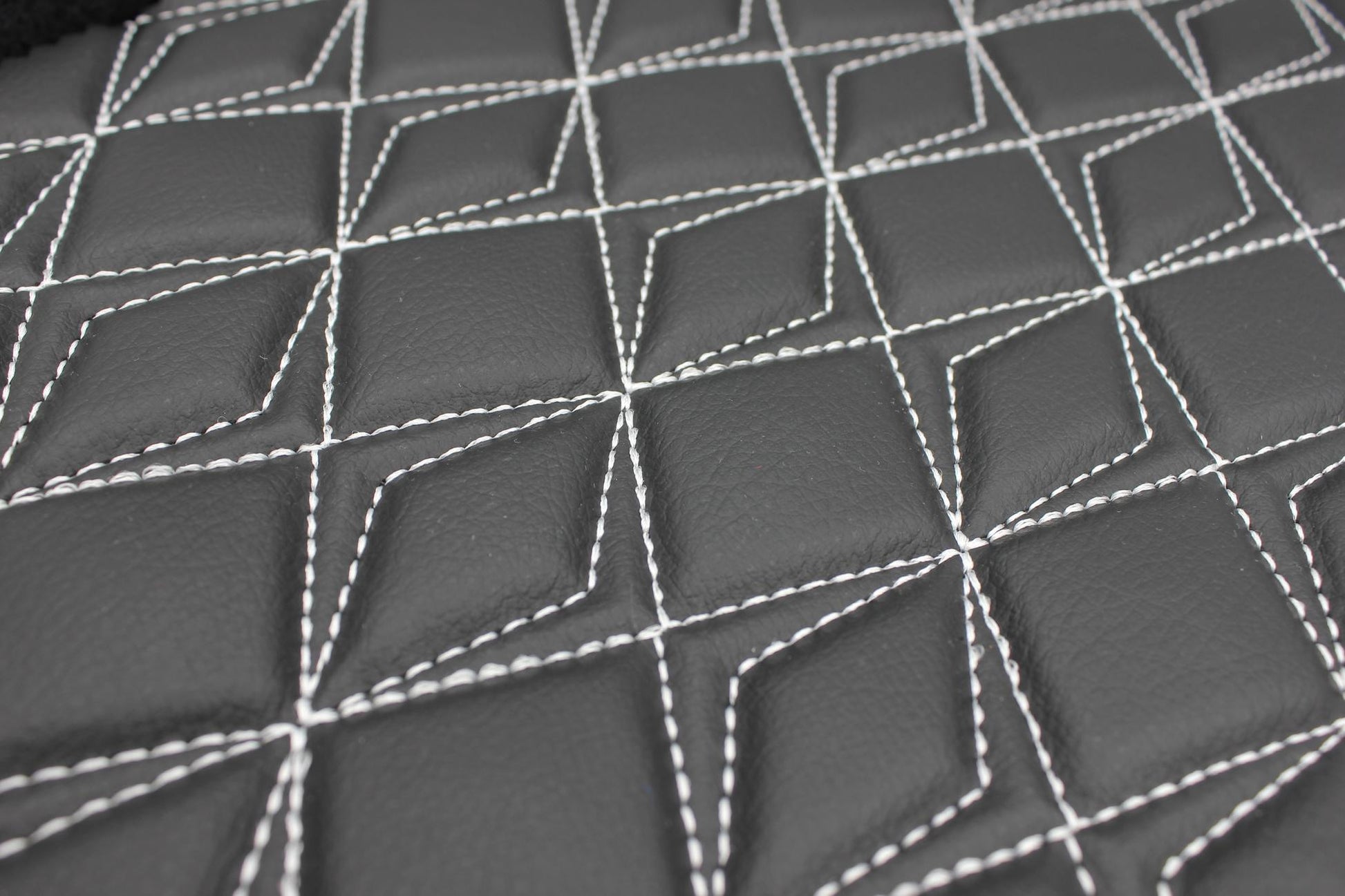 black-white-quilted-vinyl-faux-leather-car-upholstery-fabric